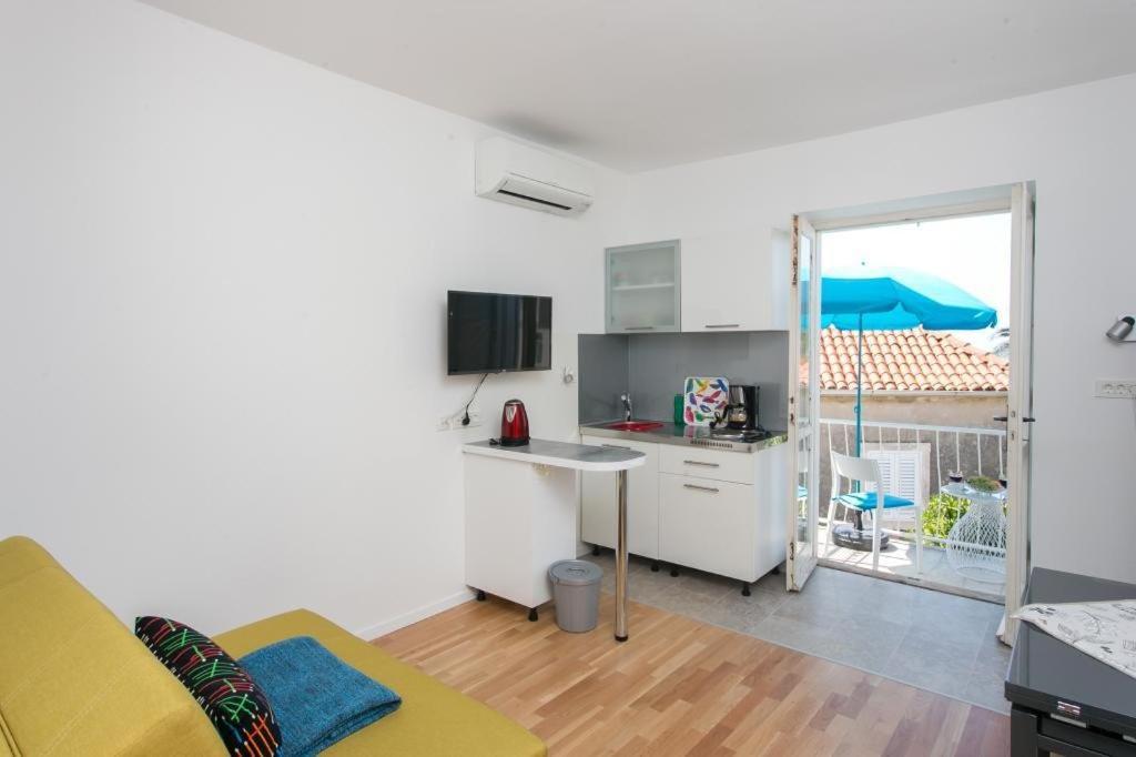 Apartment & Room Cvita ดูบรอฟนิก ภายนอก รูปภาพ